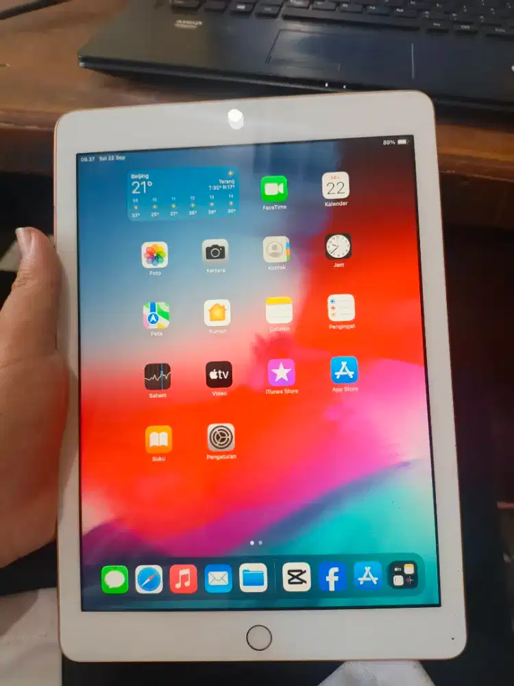 iPad 6 32 GB wifi only mulus seperti baru jarang di pakai hrga net