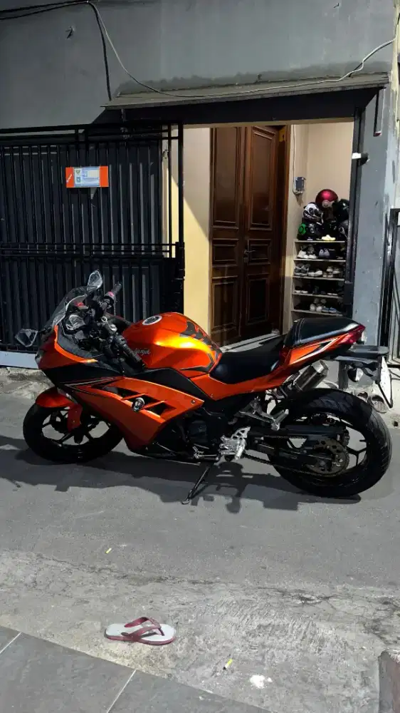 NINJA 250 FI 2017 LOW KM