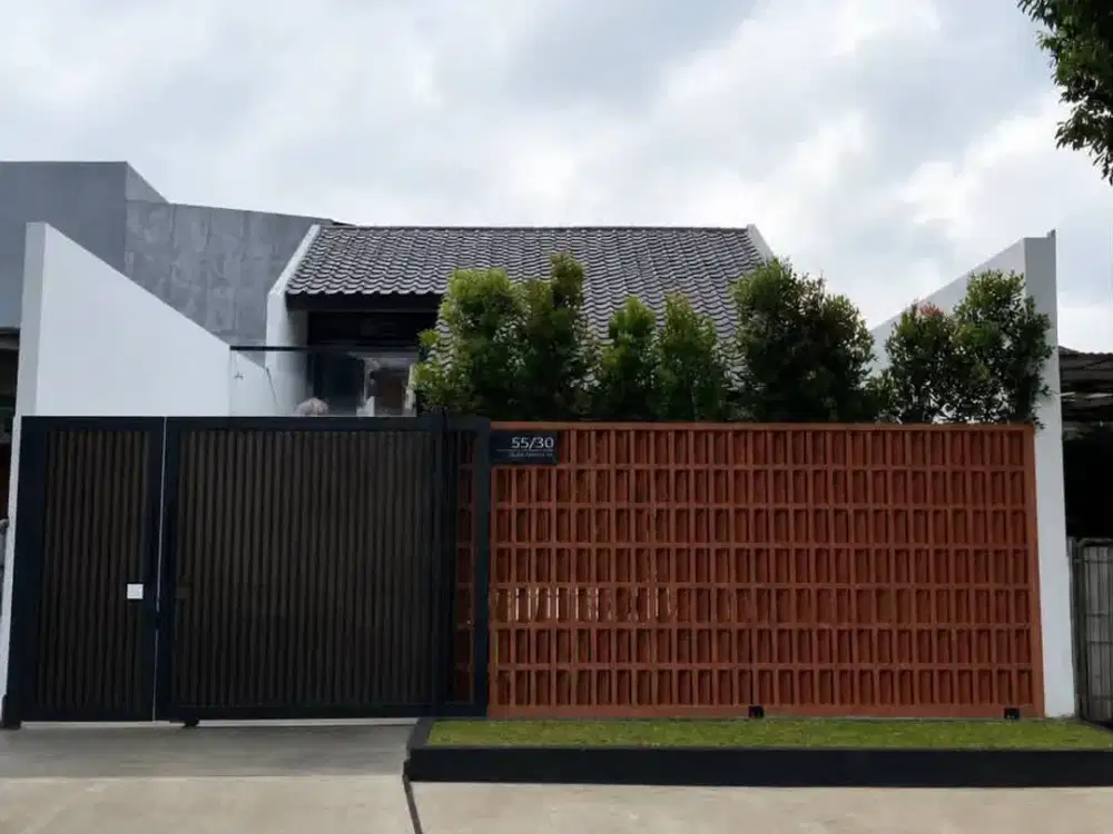 Rumah Mewah Cantik Lokasi Dekat Tol, Mall, Rs di Meruya Jakarta Barat