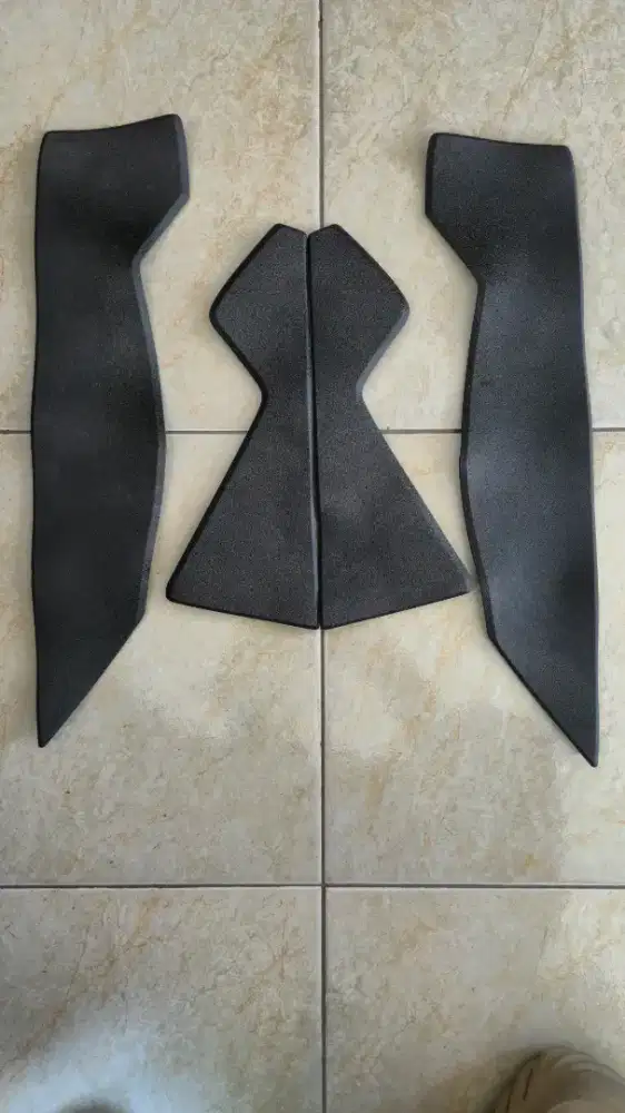 DIJUAL 1 SET KARPET HITAM ORIGINAL YAMAHA NMAX OLD TAHUN 2018