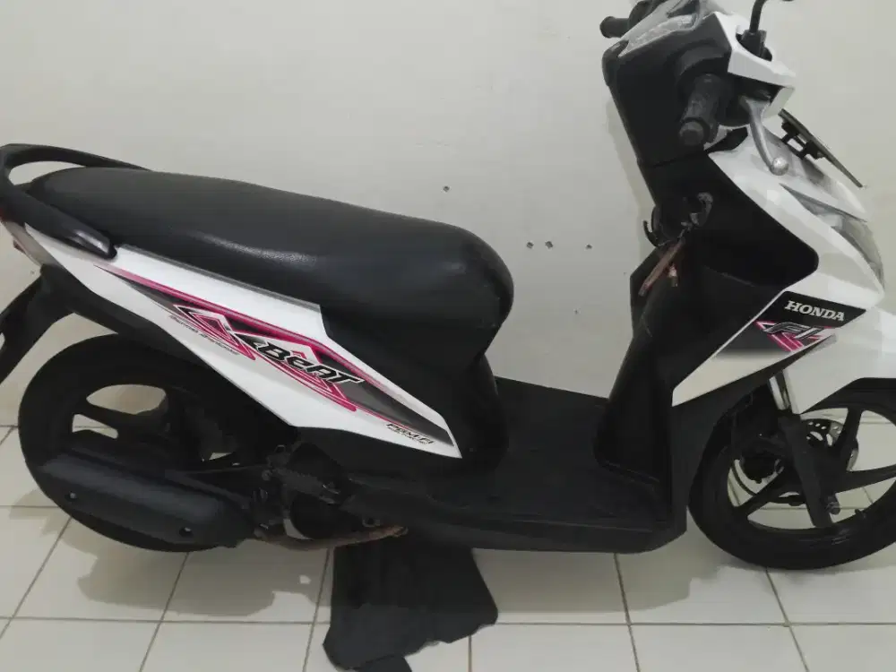Dijual beat tahun 2013 surat2 lengkap  , kondisi tinggal pakai
