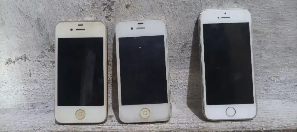Iphone 4 dan 5c