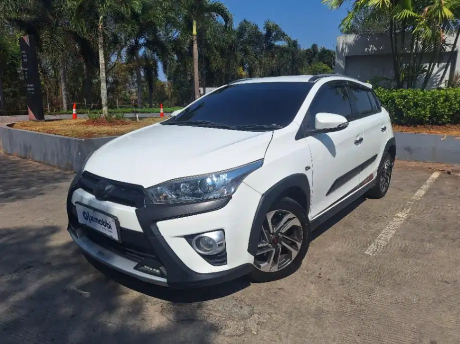 DP Murah Toyota Yaris  1.5 TRD Sportivo Heykers Bensin-AT 2017