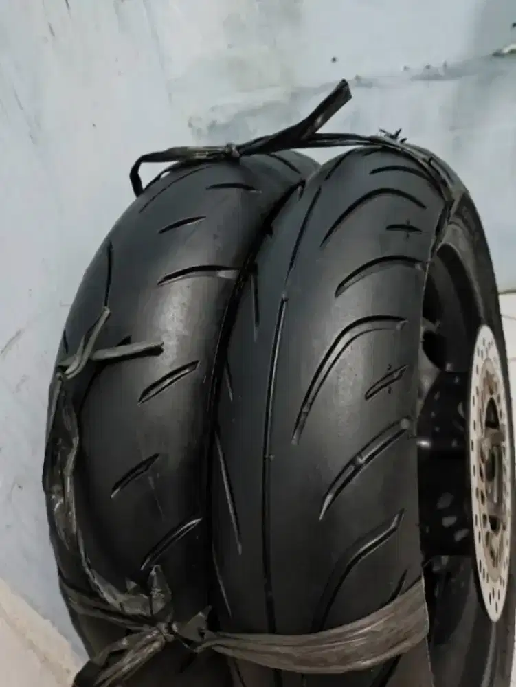 Ban dan velg bekas untuk PCX 160 CBS