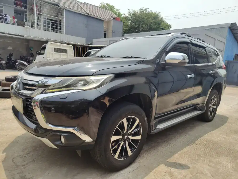 PAJERO SPORT DAKKAR 4x2 AT
