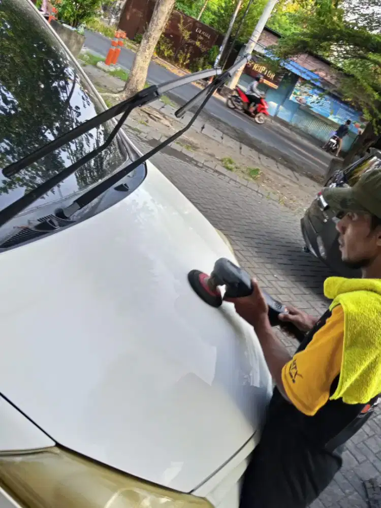 Salon lengkap BEST ONE Bersih Rapi Kinclong. Terima Panggilan k rumah
