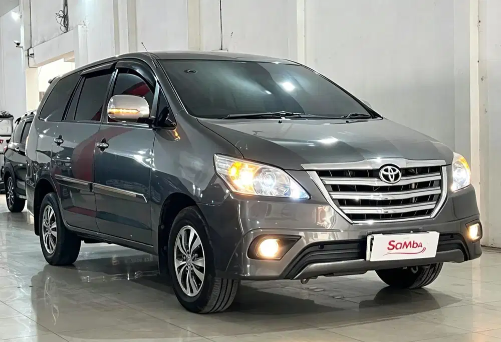 MOBIL ISTIMEWA !! KM LOW 95RB RECORD !! TOYOTA INNOVA G 2.0 AT 2014