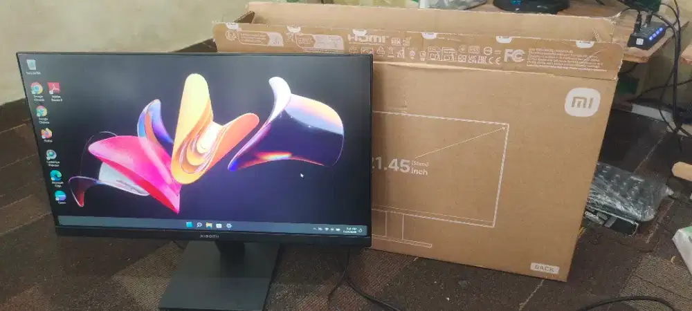 Monitor XIOMI BARU 1 bulan pake garansi Resmi 3thn jual rugi 900rb
