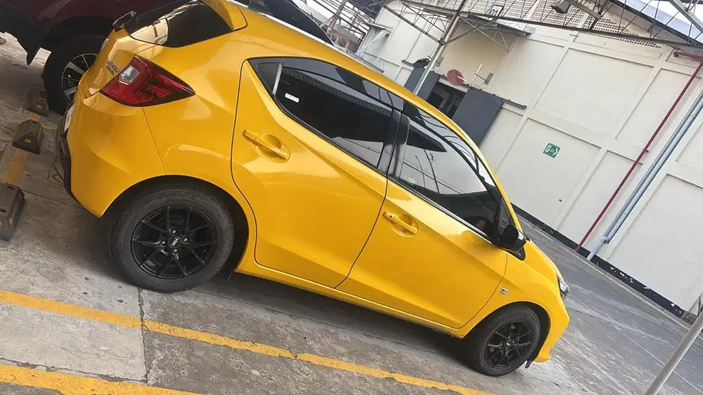Dijual brio satya 1,2E MT kuning 2022