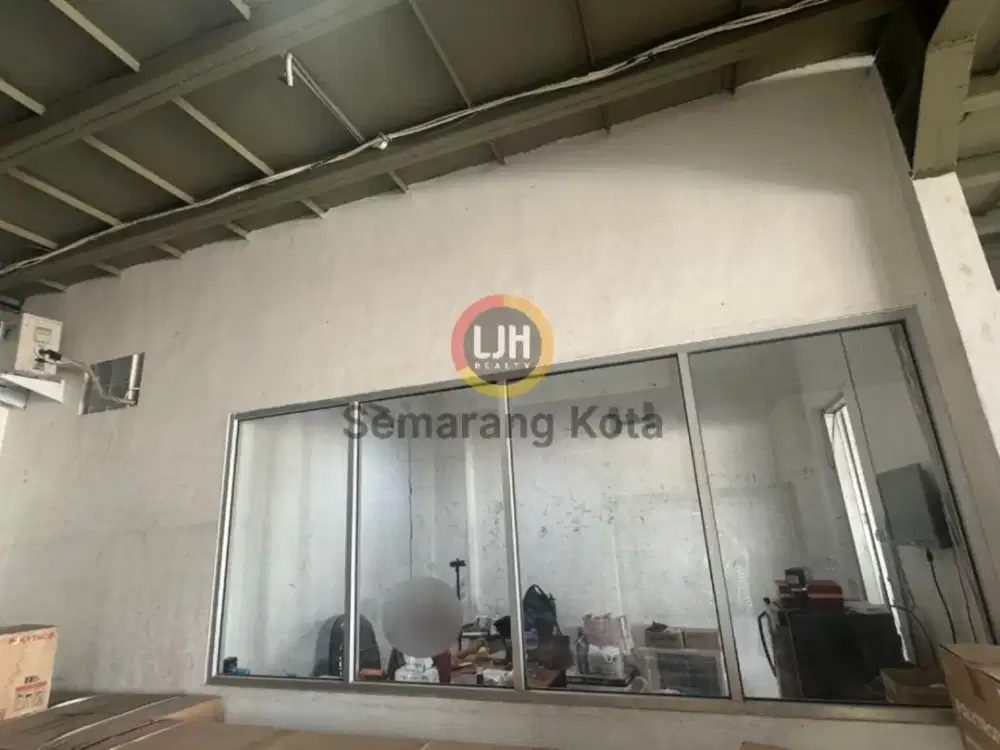 disewakan gudang 2 lantai di mlaten trenggulun