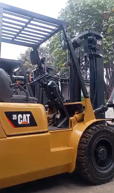 JUAL CEPAT FORKLIFT DIESEL 3,5TON CATERPILAR