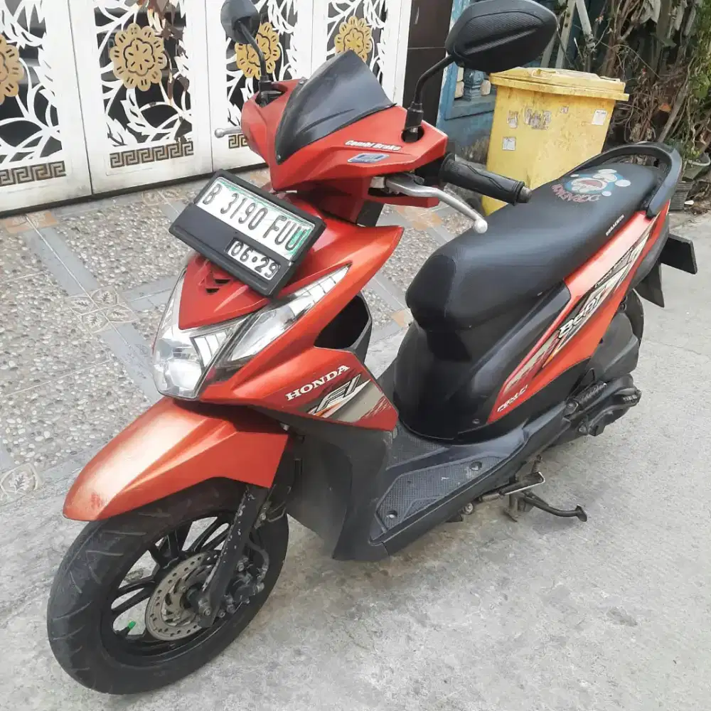 Honda Beat Fi 2014 ss lengkap mesin bagus pajak hidup Bekasi kabupaten