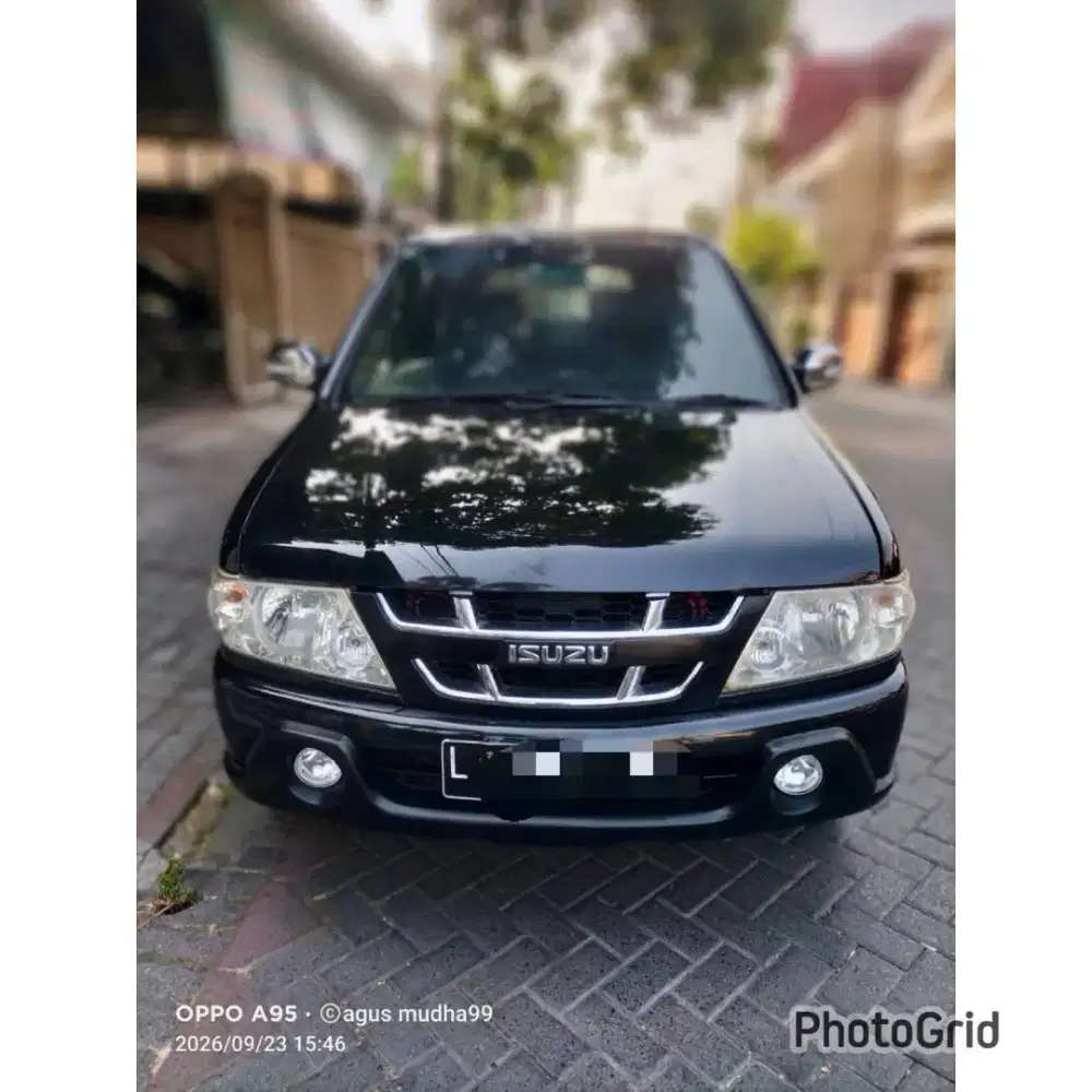 Isuzu black panther turbo LS 2.5 manual MT 2005