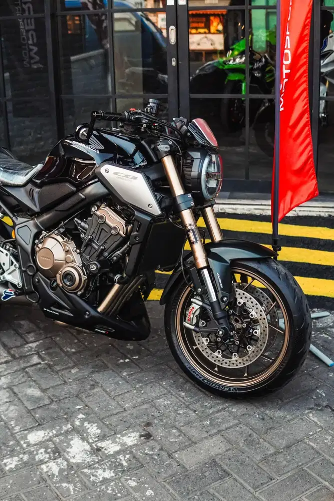 Honda CB650Neo Fullspec n Low Odo!