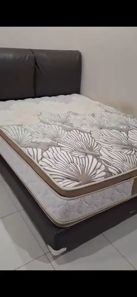 Kasur plus dipan merk Comforta 160x200cm