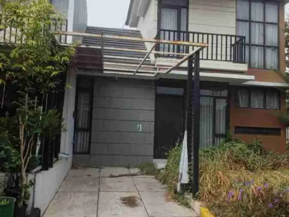 Rumah Di Perum Grahayana