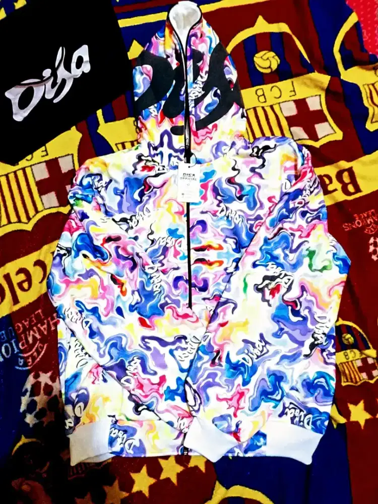 HOODIE ZIPPER BOXY DARI BRAND DISA, SZ XL, KEL PAPERBAG, NO MINUS