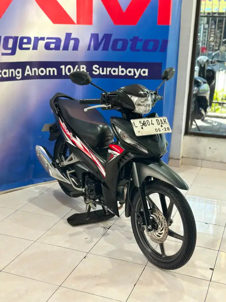 Honda Revo X Fi 110cc Th* 2023 Km 6Rb Anugerah Motor Pucang