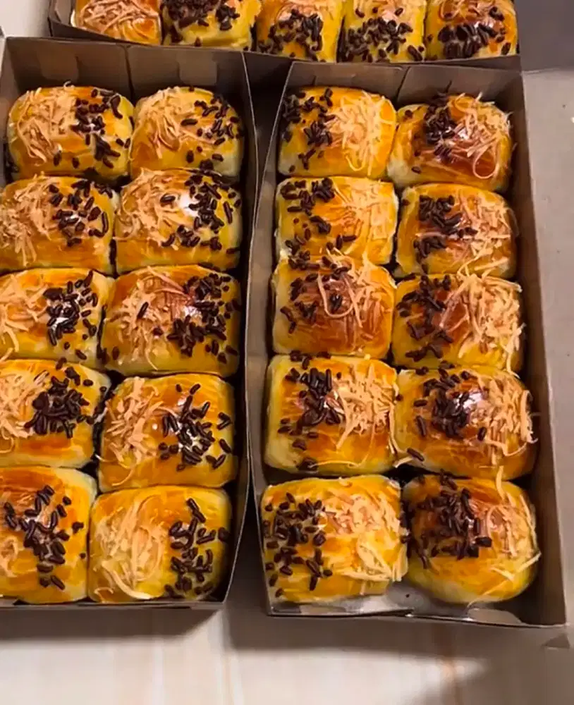 Bolen Pisang Coklat Keju
