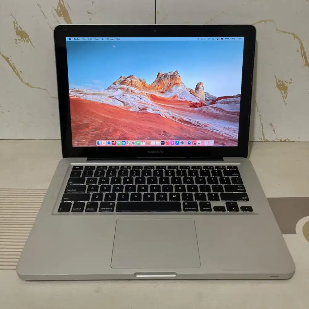 Aku jual Macbook Pro 13-inch 2012 - Tidak ada minus -16GB -SSD 128GB