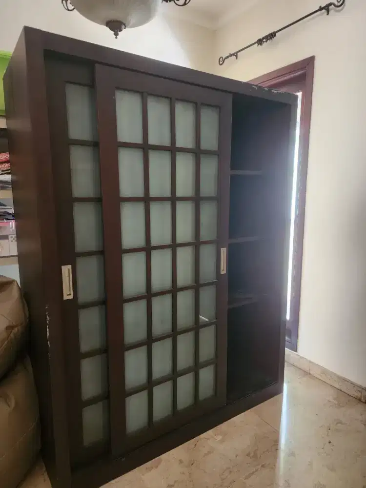 Lemari pakaian 2 pintu sliding kayu