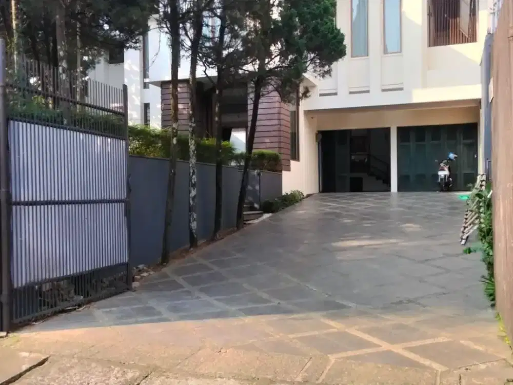 DIJUAL RUMAH MEWAH SIAP HUNI DI SETRA DUTA, BANDUNG UTARA KOTA BANDUNG