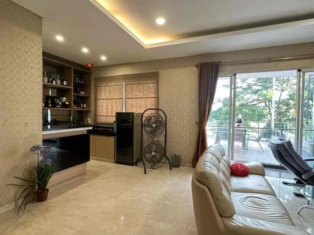 rumah mewah di jakarta pusat kemayoran golf residence furnished