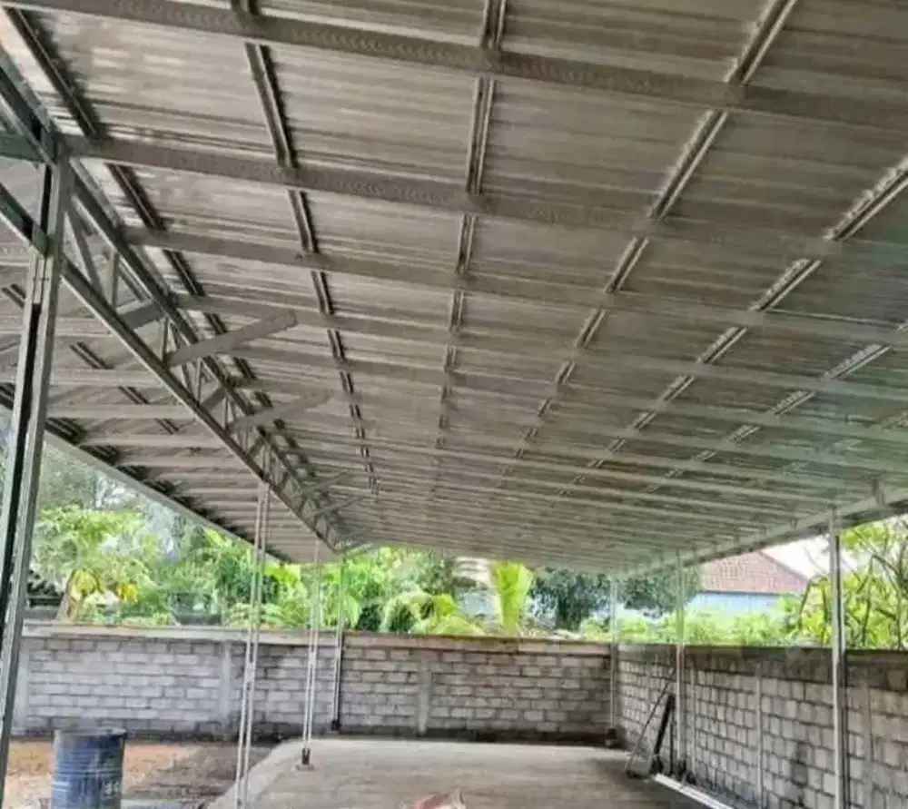 Kanopi baja ringan terpasang