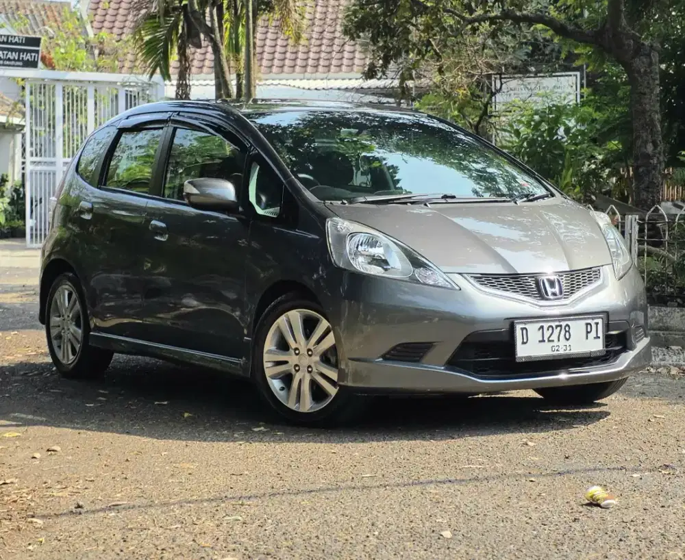 JAZZ RS 1.5 MANUAL 2011 KM 45rb RECORD HONDA BANDUNG