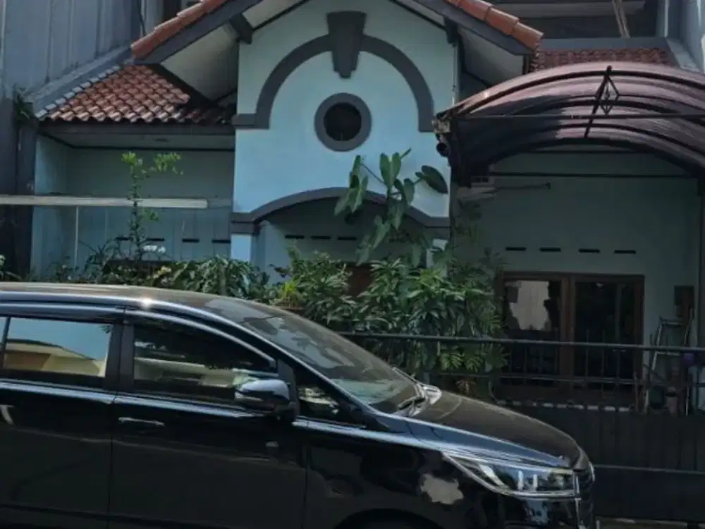Rumah 2 Lantai SHM Singgasana Pradana Mekar Wangi Batununggal Kota Bandung