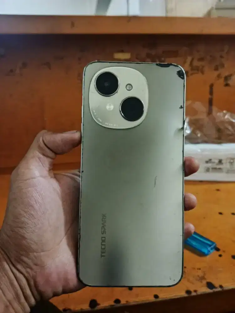 Tecno spark go 1