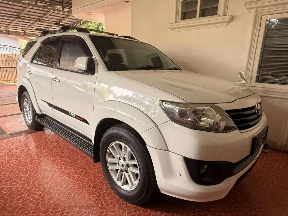 Toyota Fortuner 2012 Bensin