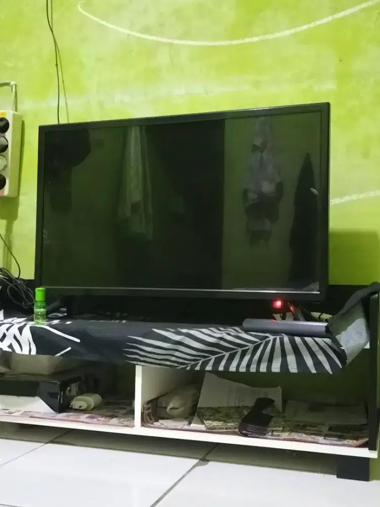 Smart Tv merk ouebisi 30inc