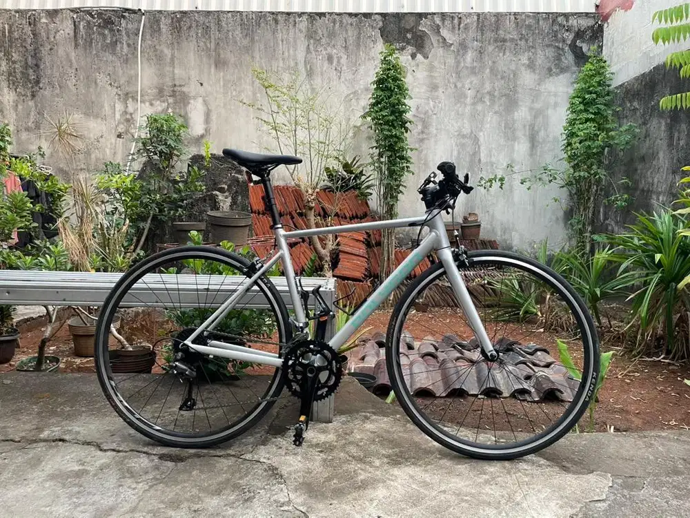 Polygon Strattos F2 (Size M)