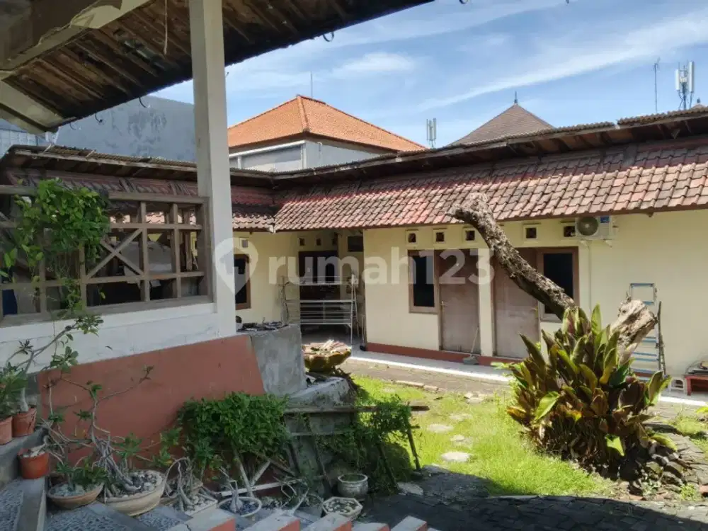 Dijual Rumah dengan Lokasi Strategis di Denpasar Barat