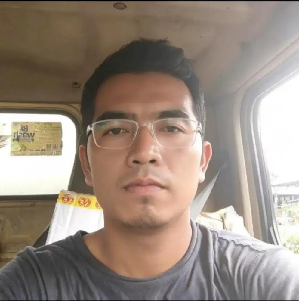 Mencari pekerjaan sebagai driver SIM B1