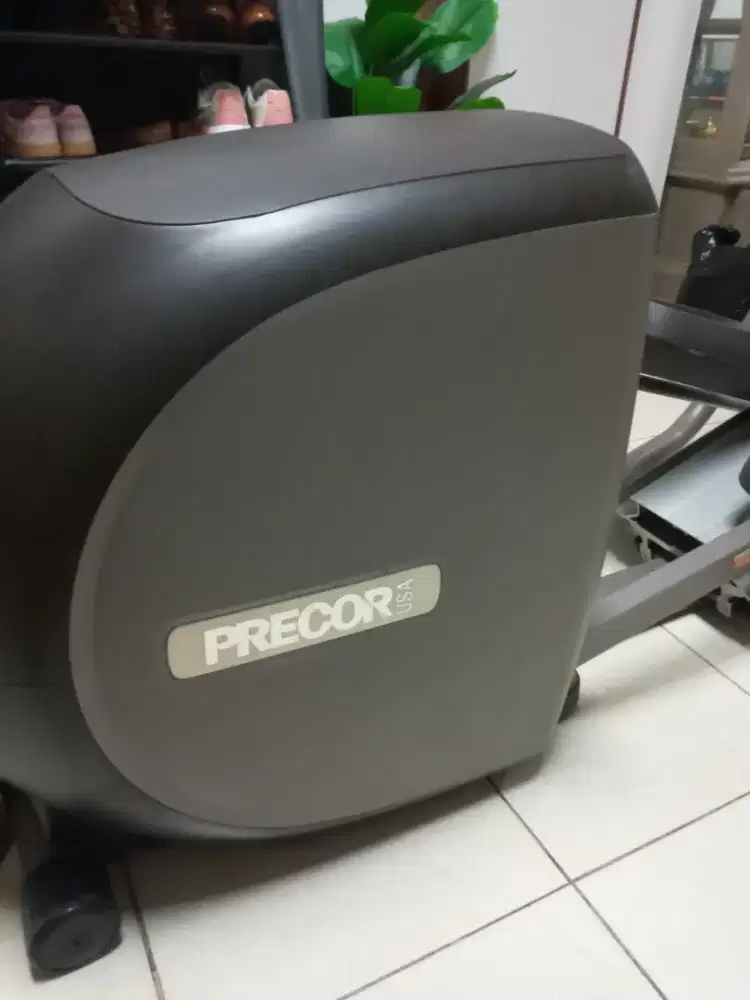 PRECOR 5.35 ELIPTICAL CROS TRAINER