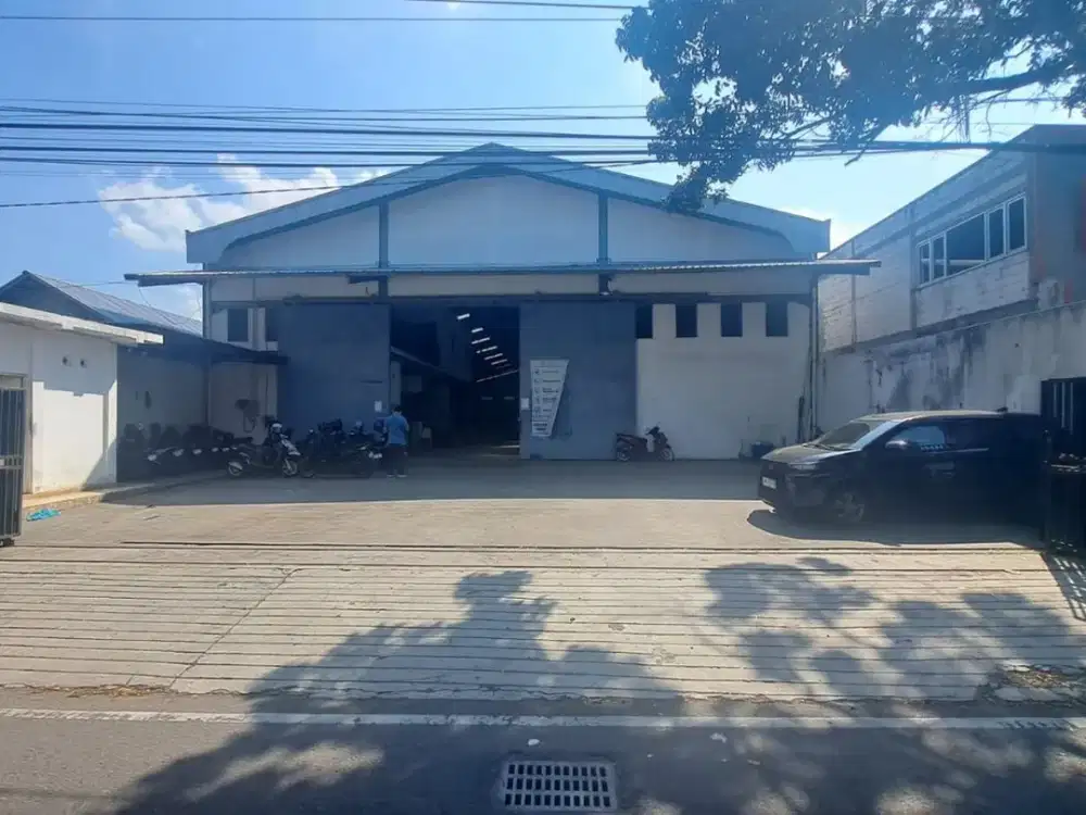 Gudang Lokasi Strategis Dijalan Ringroad Selatan Dekat JEC Banguntapan Bantul