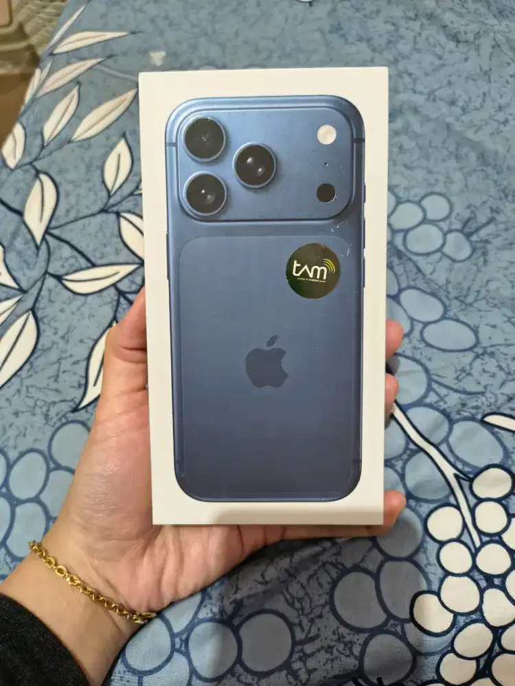 IPHONE 17 PRO 256 GB BARU SEGEL GARANSI RESMI IBOX (TAM)