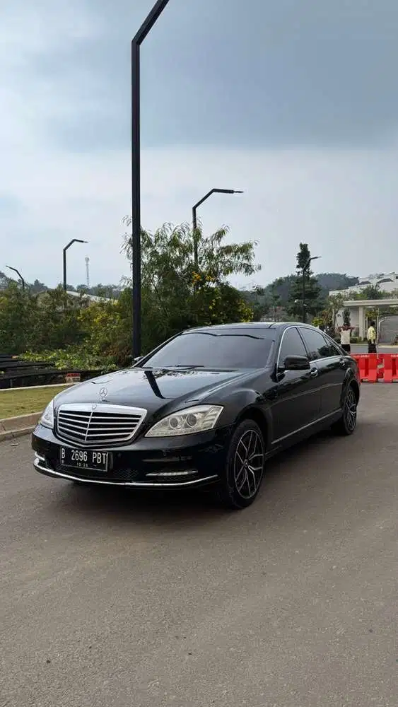 Mercedes-Benz S350 2010 Bensin
