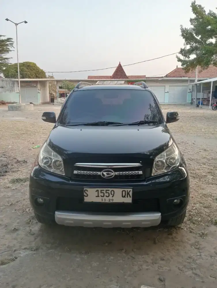 Terios Tx th 2011 manual,pkat S mojokerto