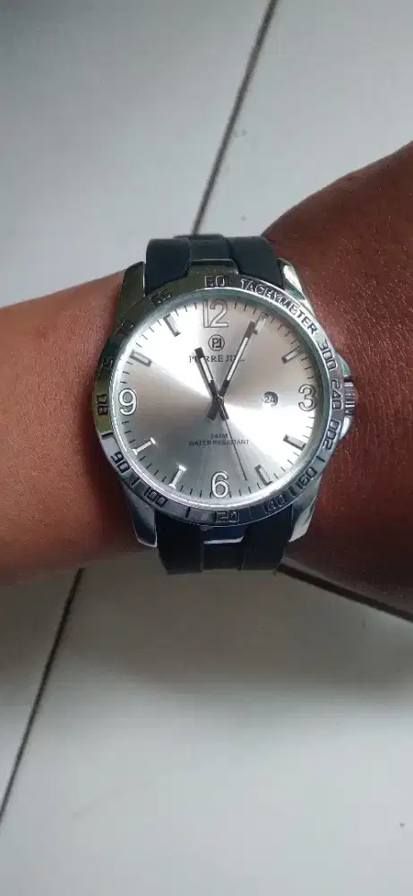 Jam tangan pria PIERRE JILL mulus like new