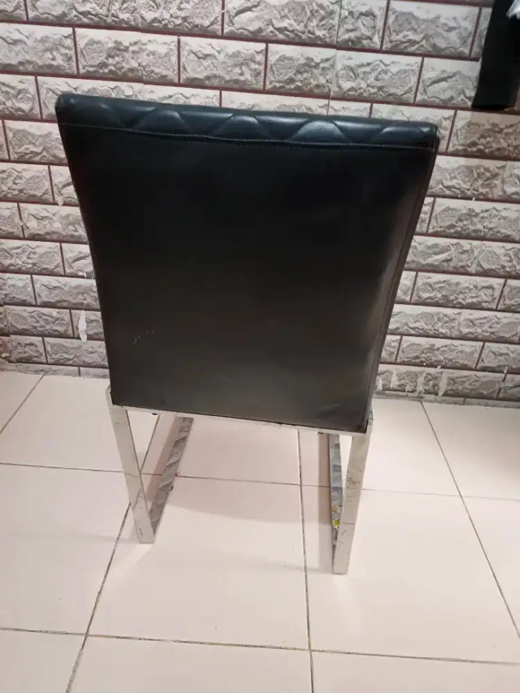 bangku / kursi bekas ada 4
