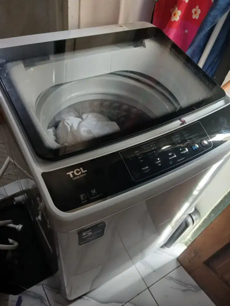 Mesin cuci otomatis tcl 8kg