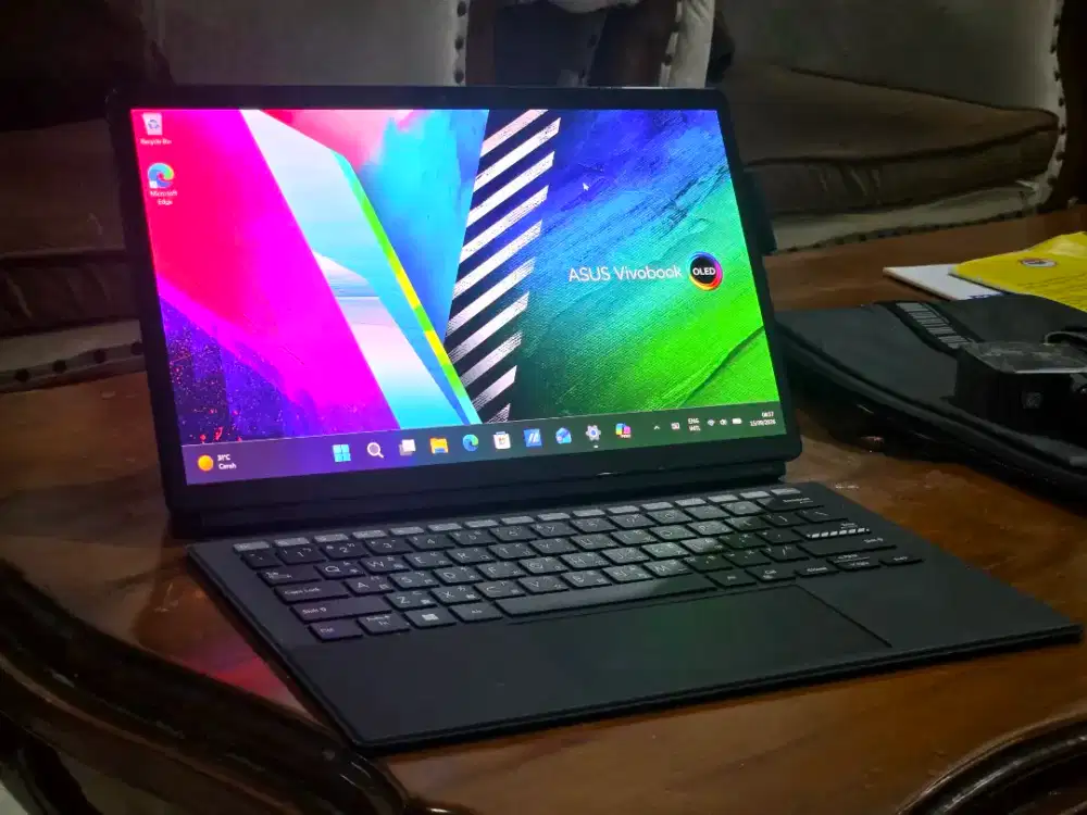 Asus Vivobook 13 Slate OLED