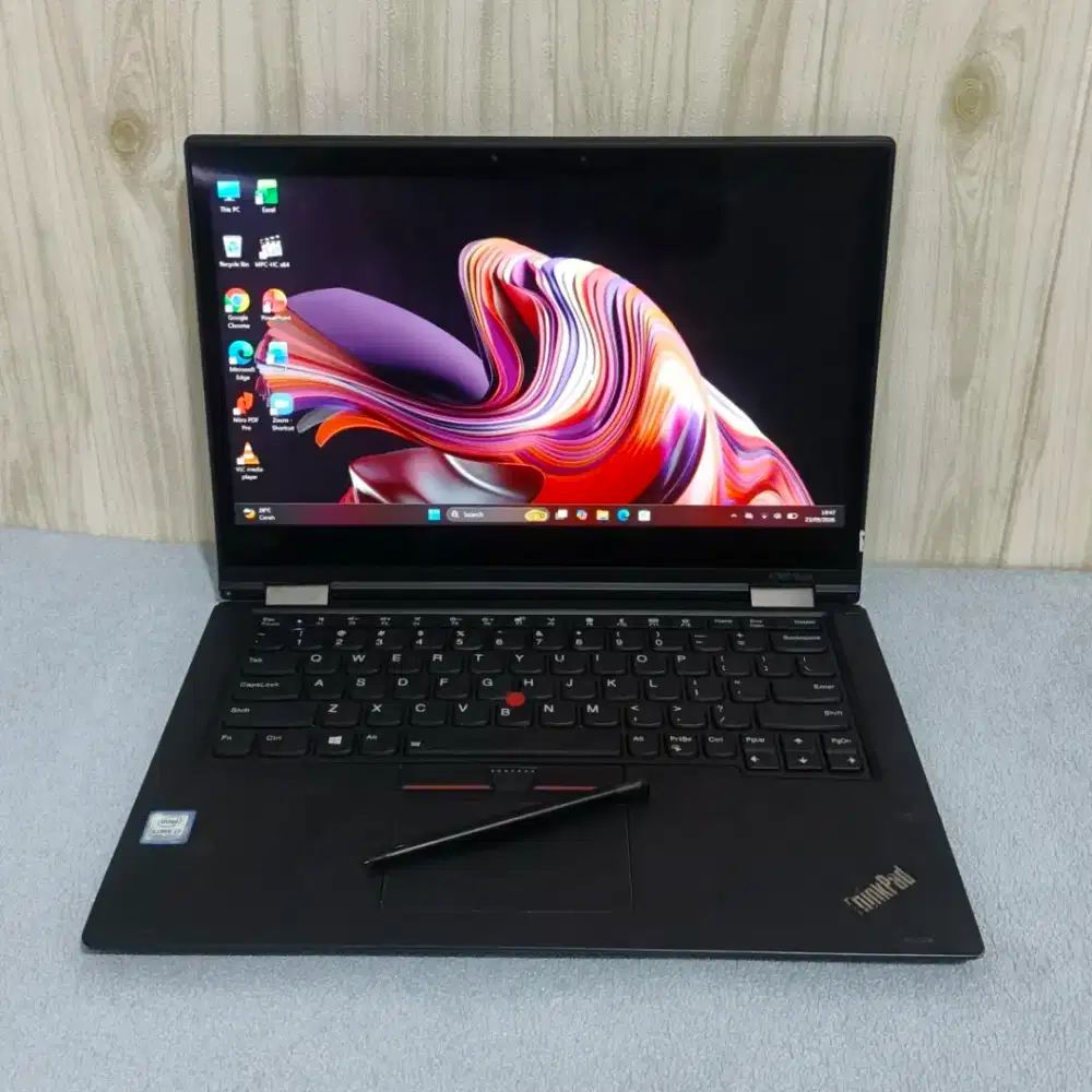 Lenovo thinkpad yoga 380 FHD touchcreen core.i7 bogor