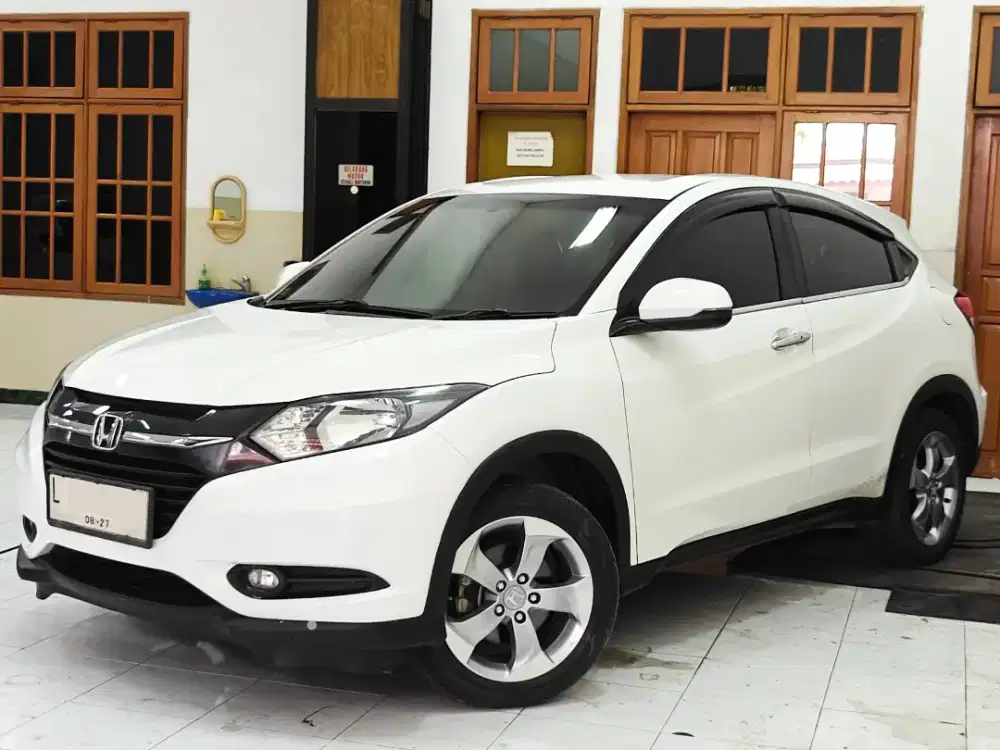 Credit HRV 2017 E Automatic 1.5 AT Putih Ori Terawat 2018 SE Siap Gas