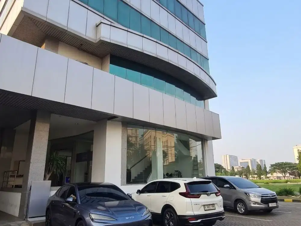 GEDUNG EX SHOWROOM MOBIL 2 LANTAI 1200 M2 DI GROGOL DEKAT S PARMAN TAMAN ANGGREK FULL FURNISHED SIAP HUNI