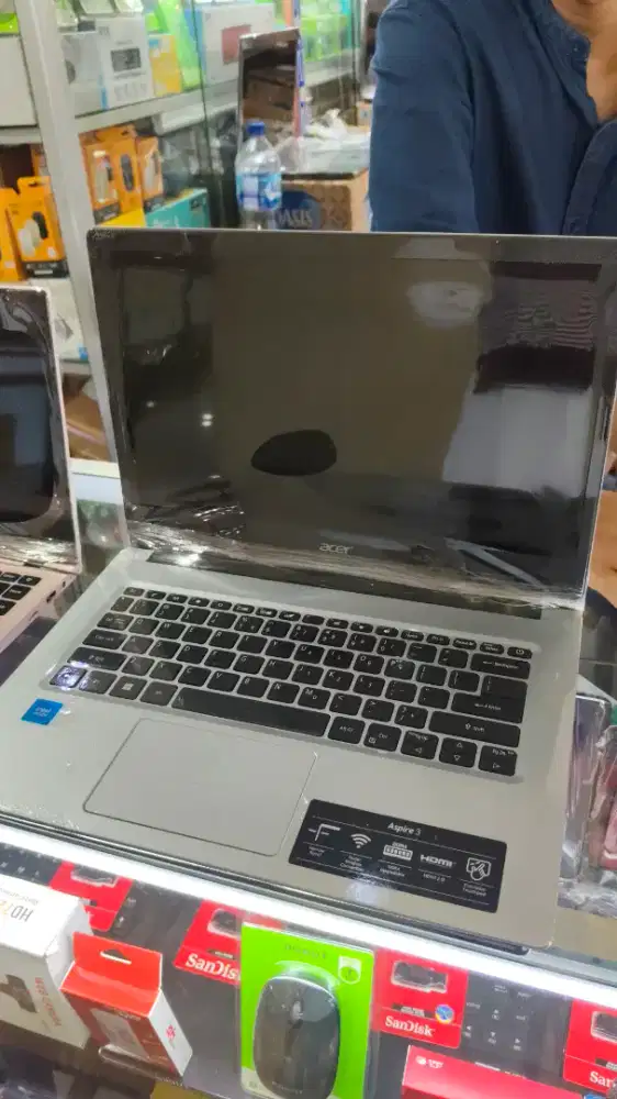 Cicilan Laptop Acer 8/256GB