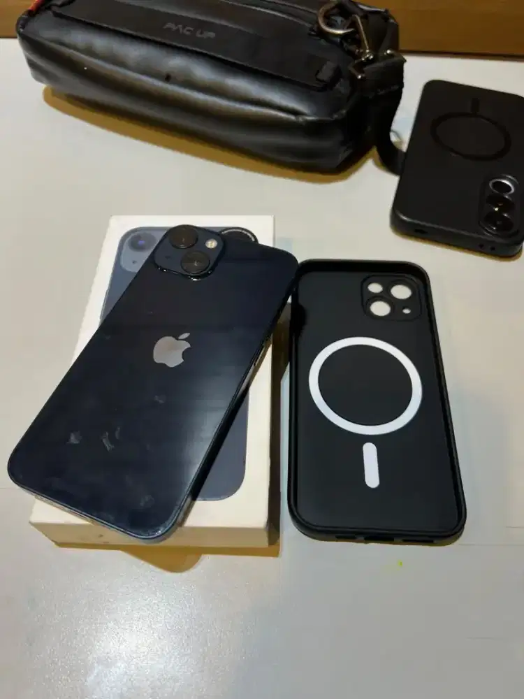 Ip 13 128 GB garansi on